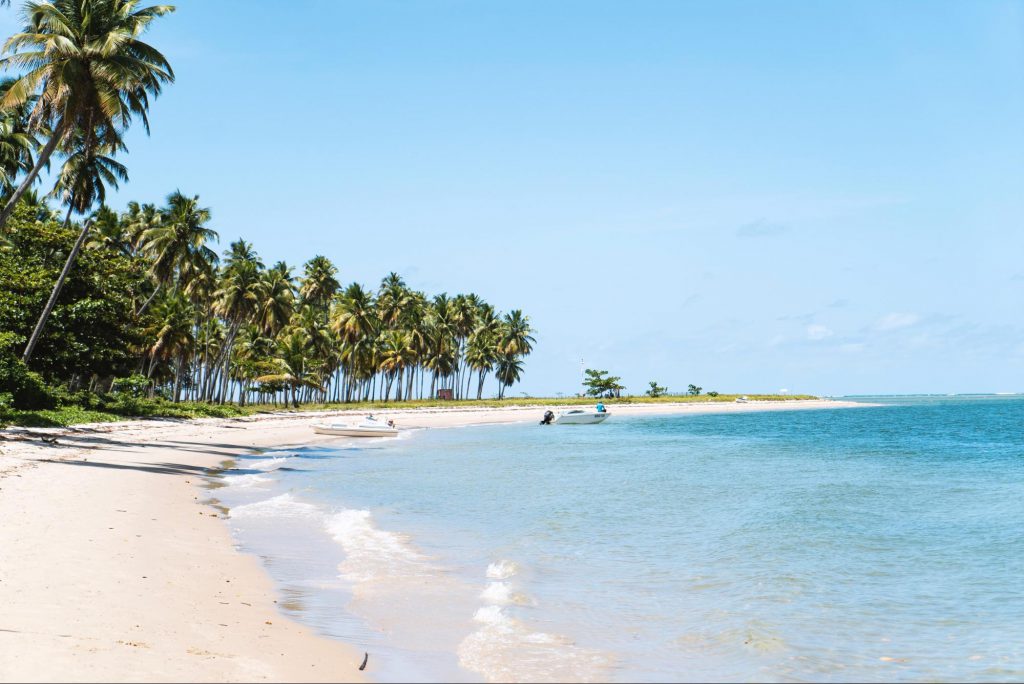 White-sandy-beach